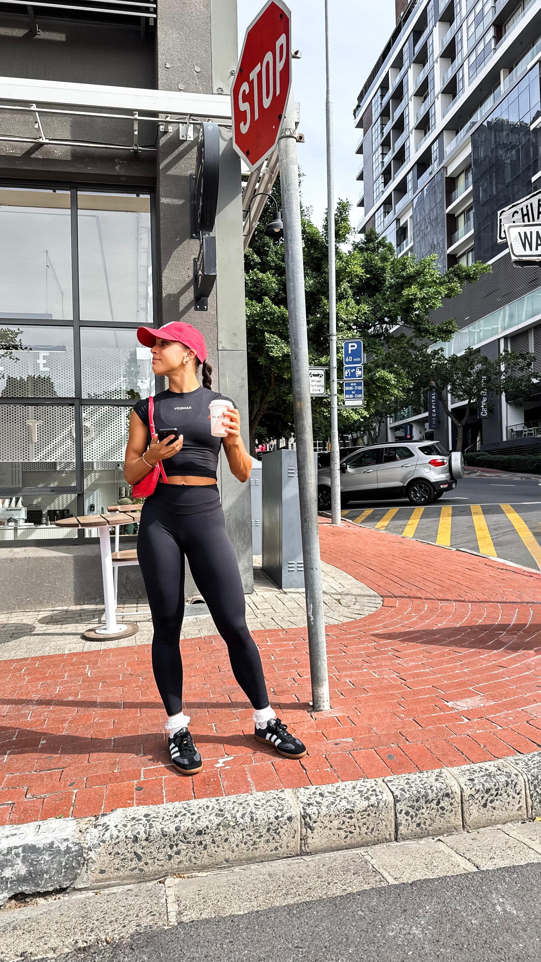 Sculpting Cropped Tee